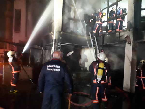 Ankara'da korkutan yangÄ±n: 6 iÅ yeri kullanÄ±lamaz hale geldi