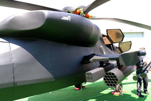 'Atak-2' ilk kez vitrine Ã§Ä±ktÄ±!
