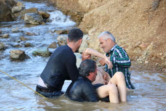 Kahreden olay! Kar sularÄ±ndan oluÅan gÃ¶let iki kuzene mezar oldu