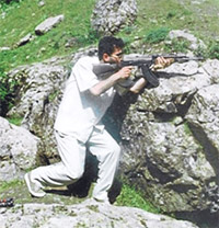 KCK avukatlarına büyük gözaltı