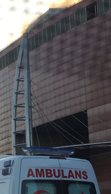 Capitol AVM'de yangın!