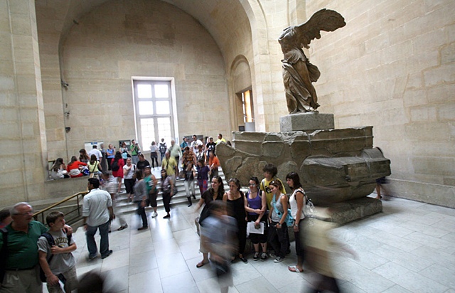 Louvre Müzesi restorasyon için fon arıyor