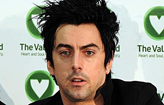 Ian Watkins'e taciz suçlaması
