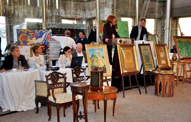 Ortaköy'de Alif Art müzayedesi 
