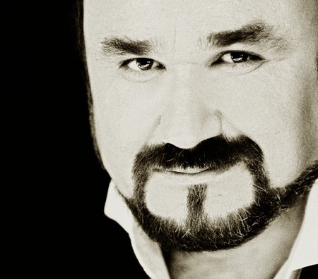 Fulya Sanat Hakan Aysev'i ağırlıyor