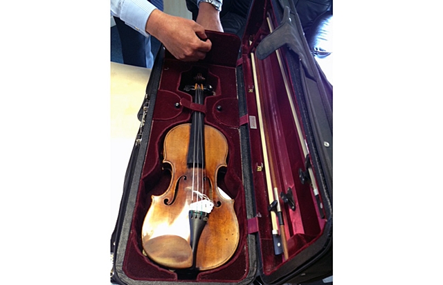 Stradivarius kemanı satıldı