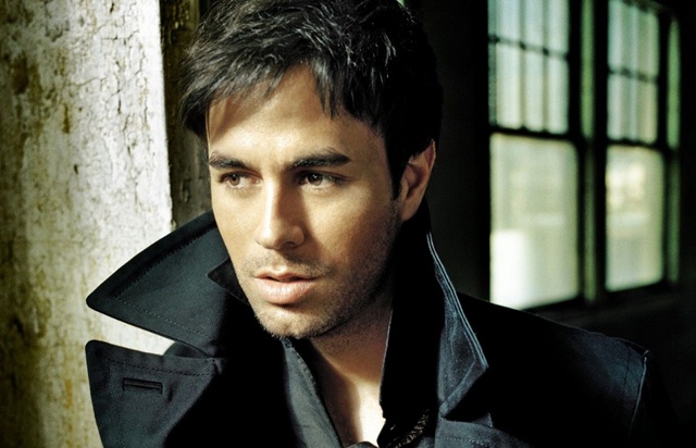 Enrique Iglesias'dan Mart ayında yeni albüm!