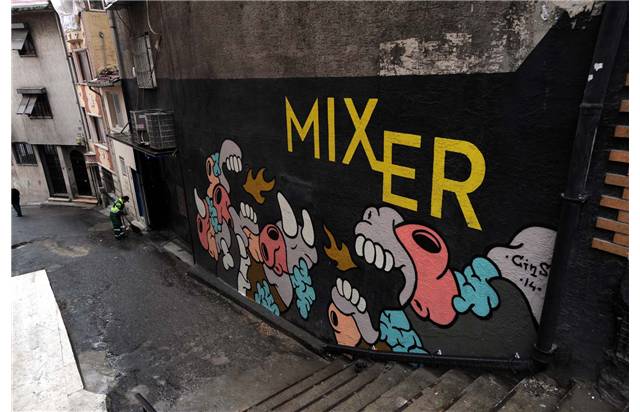 Tophane saldırısına Mixer'dan cevap