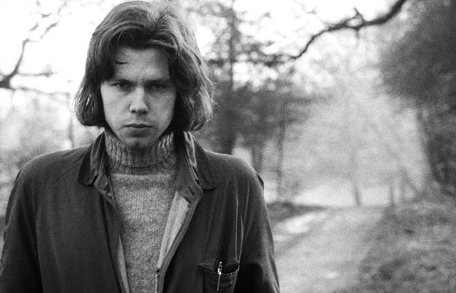 Nick Drake'in albüm öncesi kayıtları satılıyor