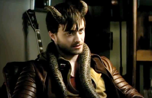 Daniel Radcliffe'in boynuzu çıktı