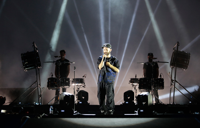 Woodkid geç açıldı, güzel bitirdi