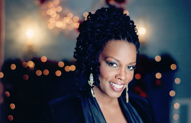 Cazın divası Dianne Reeves geliyor