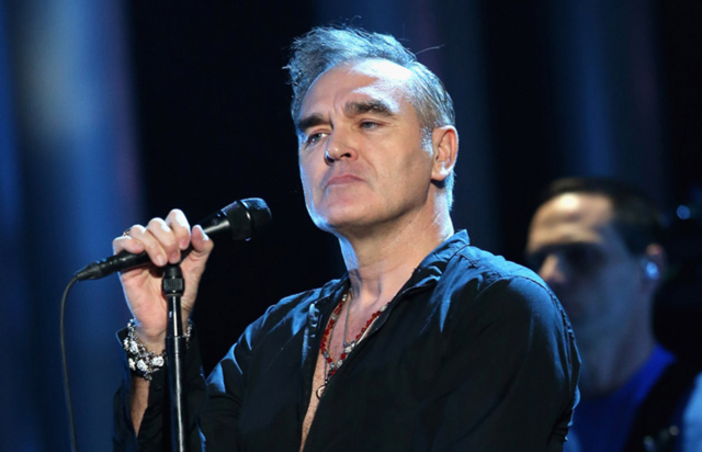 Morrissey Varşova’da sahneyi terk etti