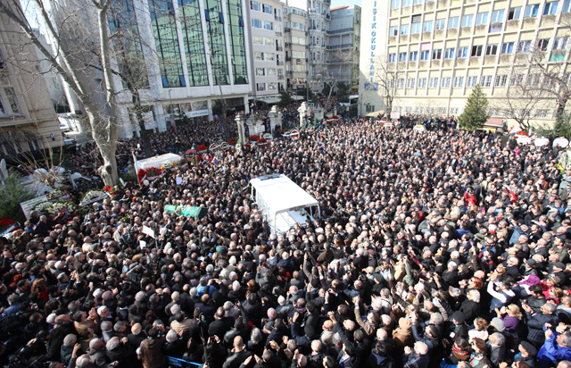 Anadolu efsanesine hemavaz bir ağıt