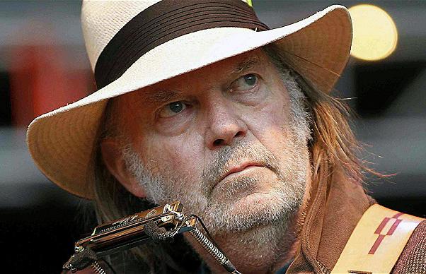 Neil Young Donald Trump'a karşı