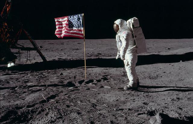 NASA’dan 8 bin dört yüz fotoğraf