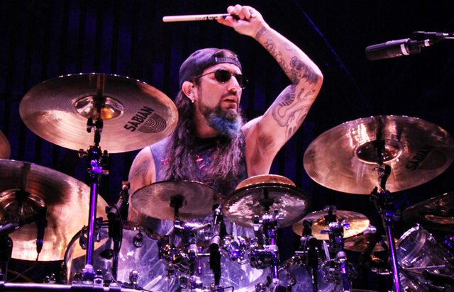 Mike Portnoy - Hello Kitty işbirliği