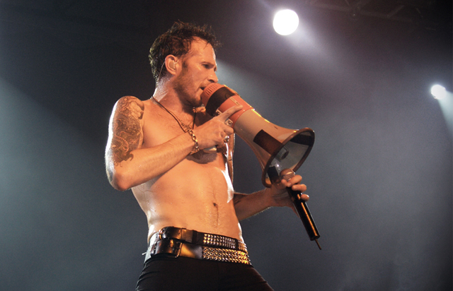 Scott Weiland hayatını kaybetti