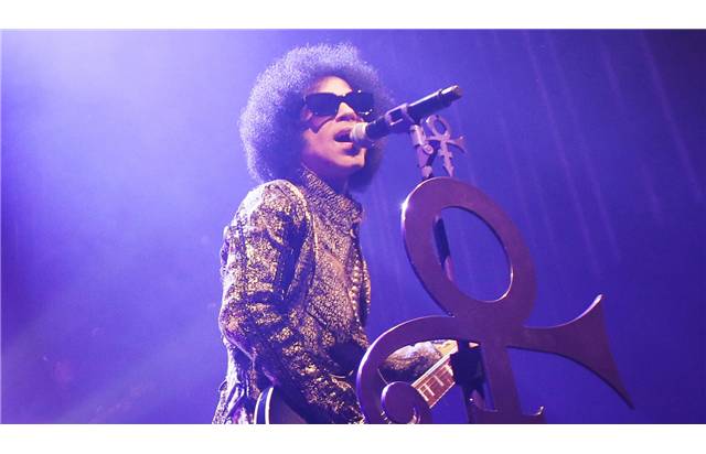 Prince’in kasasından yüzlerce şarkı çıktı