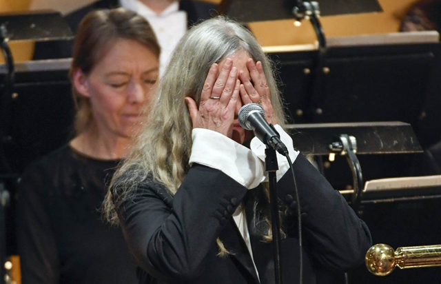 Patti Smith'den unutkanlık açıklaması