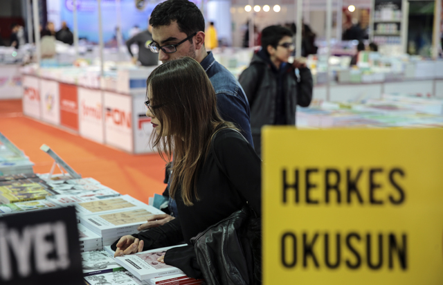 Çukurova Kitap Fuarı, kapılarını açtı