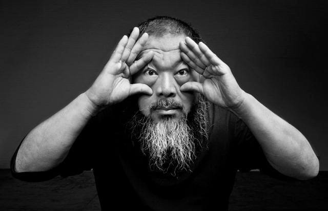 Ai Weiwei Porselene Dair sergisi ikinci kez uzatıldı.