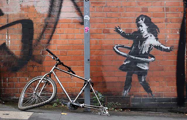 Banksy'nin duvar resmi kaldırıldı