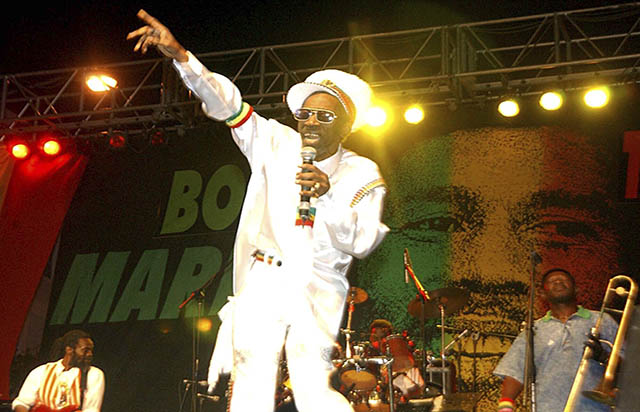 Reggae efsanesi  Wailer yaşamını yitirdi