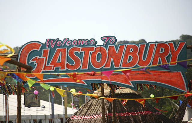 Glastonbury'den canlı yayın festivali 