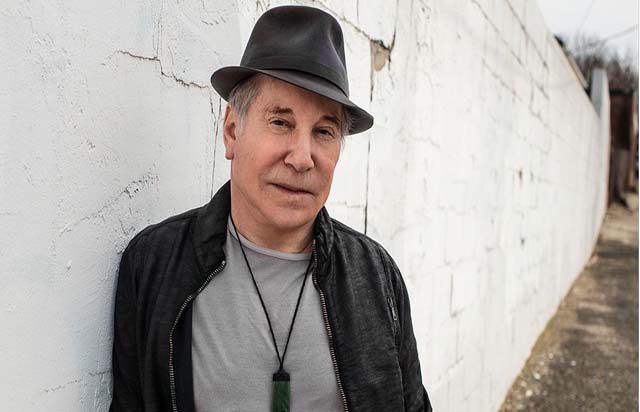 Paul Simon şarkı kataloğunun tamamını Sony'ye satıyor