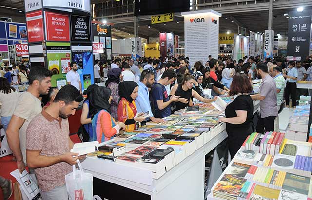 Samsun, Diyarbakır ve İstanbul‘da kitapseverler buluşuyor