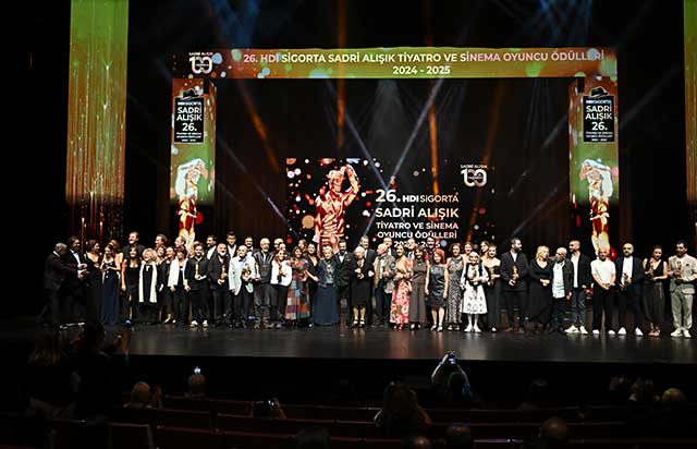 Sadri Alışık Ödülleri sahiplerini buldu