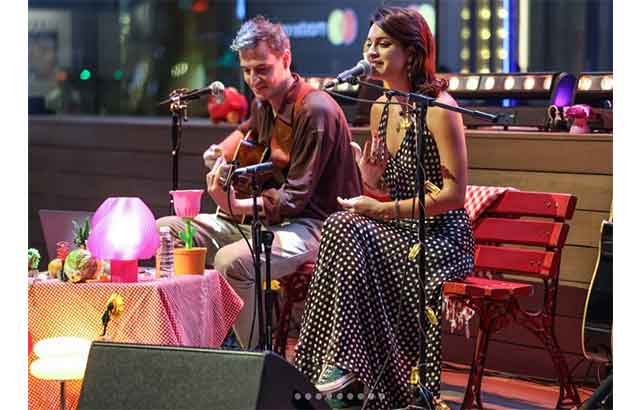 Cazın özgürlüğü ve popun zarafeti Vestel Amfi’de 