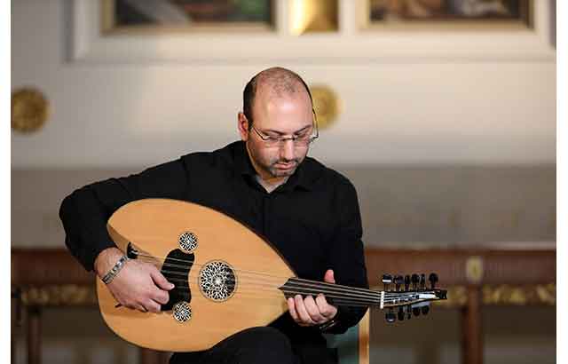 Makamın izinde, udun peşinde