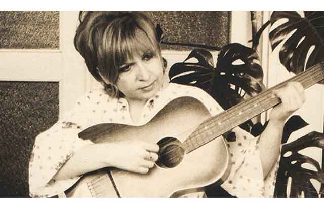 Sözler öksüz kaldı