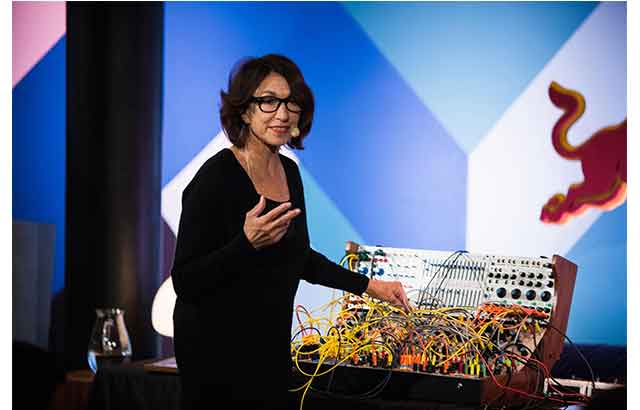 Suzanne Ciani’nin İstanbul’a uzanan elektronik yolculuğu