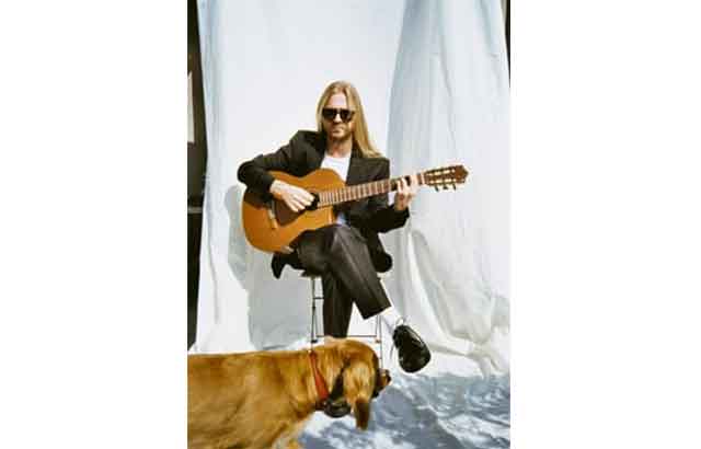 Kiliselerden yükselen alternatif rock atmosferi