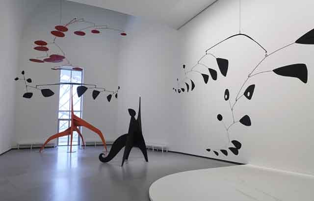 Calder: Hafiflik, Hareket, Sadelik