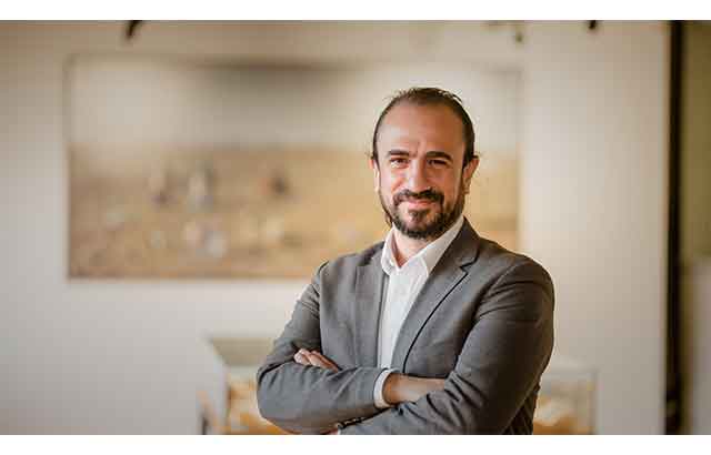 T. Volkan Aslan’dan “Seyir”e davet