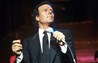 Julio Iglesias eşliğinde işkence! 