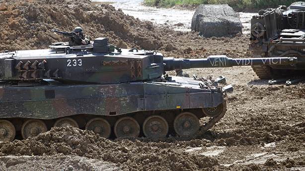 dunyanin en iyi 10 tanki