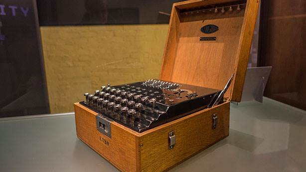 Enigma makinesi nedir?