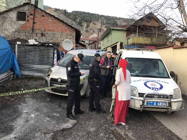 KÄ±zÄ± polisi arayarak haber verdi! Cezaevinden Ã§Ä±kan...