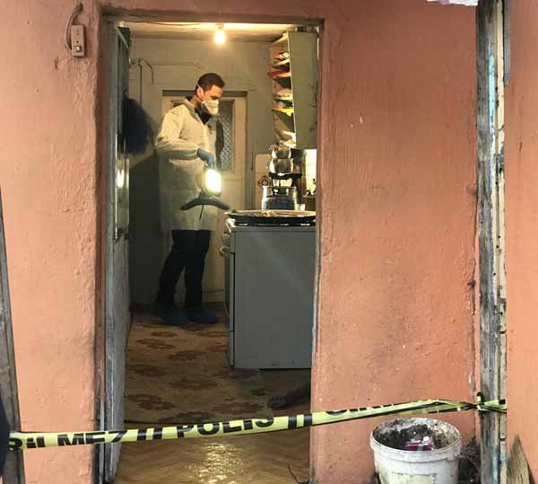 KÄ±zÄ± polisi arayarak haber verdi! Cezaevinden Ã§Ä±kan...