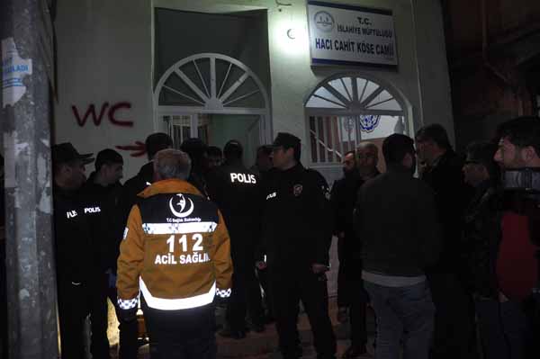 Cami tuvaletinde korkunÃ§ olay! Hemen polisi aradÄ±