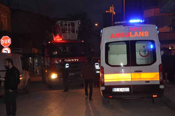 Cami tuvaletinde korkunÃ§ olay! Hemen polisi aradÄ±