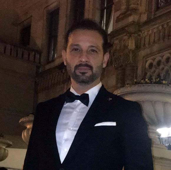 Adnan Oktar Ã¶rgÃ¼tÃ¼nÃ¼n firari kilit ismi Bodrumâda yakalandÄ±