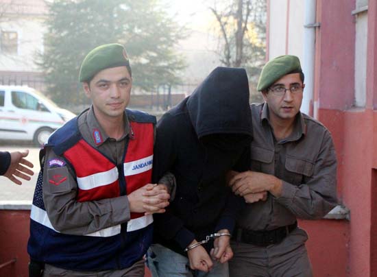 Eve bÄ±rakmak amacÄ±yla arabaya aldÄ±lar! YarÄ± Ã§Ä±plak halde...