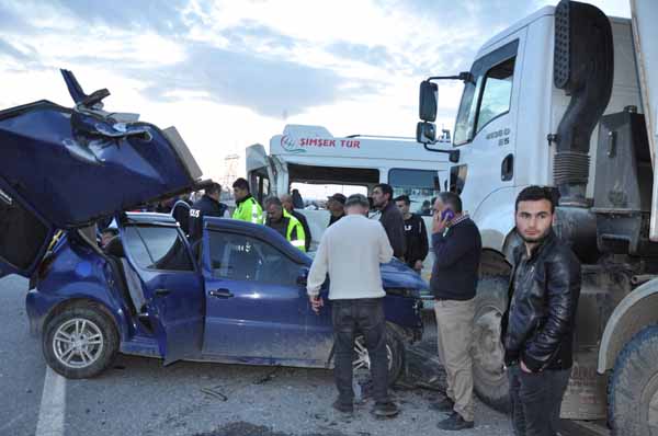 Yozgat'ta feci kaza! Ãok sayÄ±da Ã¶lÃ¼ ve yaralÄ± var