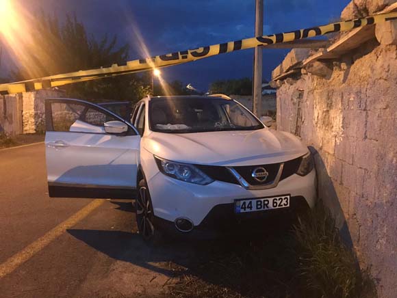 DehÅet saÃ§tÄ±! Teyzesini Ã¶ldÃ¼rdÃ¼, ambulansa ateÅ aÃ§tÄ±, 2 kiÅiyi yaraladÄ±